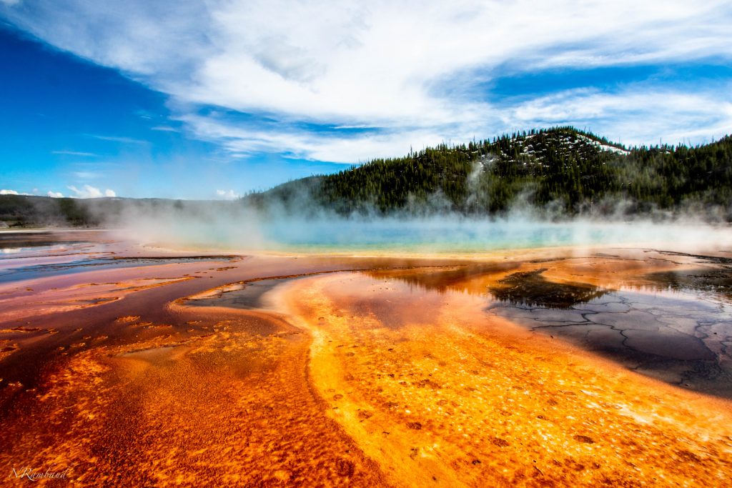 Photo of hot spring in Yellowstone